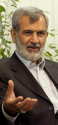 غفوری‌فرد در گفت‌وگو با تاریخ ایرانی: قرار بود ایران سوخت نیروگاه‌های هسته‌ای منطقه را تامین کند